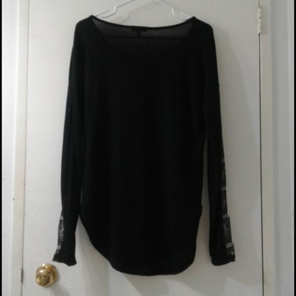 Shirt with lace detailing-Ardene - Picture 2 of 7